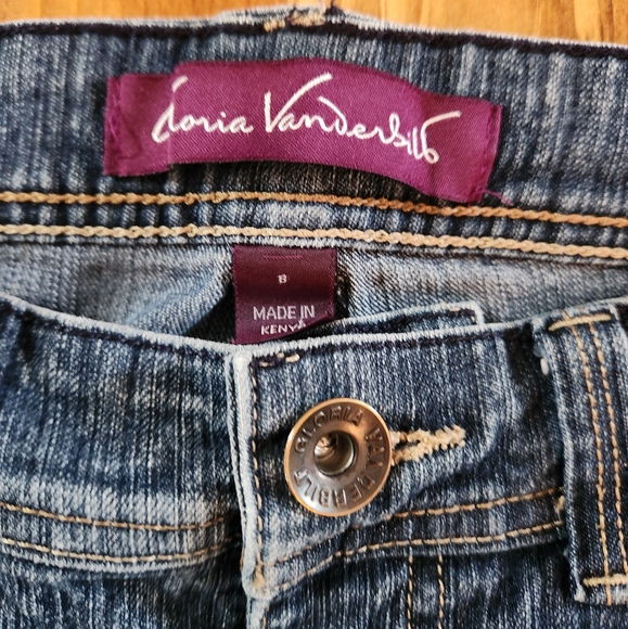 Gloria Vanderbilt Womens SIZE 8 Jeans. - Picture 4 of 5